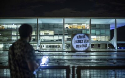 Bazucas Poéticas: arte, tecnología y palabra en el espacio público