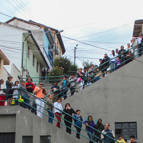 Caminata adhesiva: Paseos sobre arte urbano en San Juan