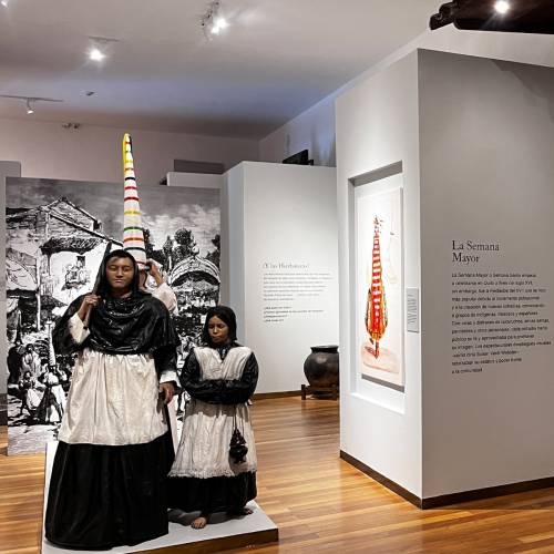 La escena de la fe: santos y procesiones