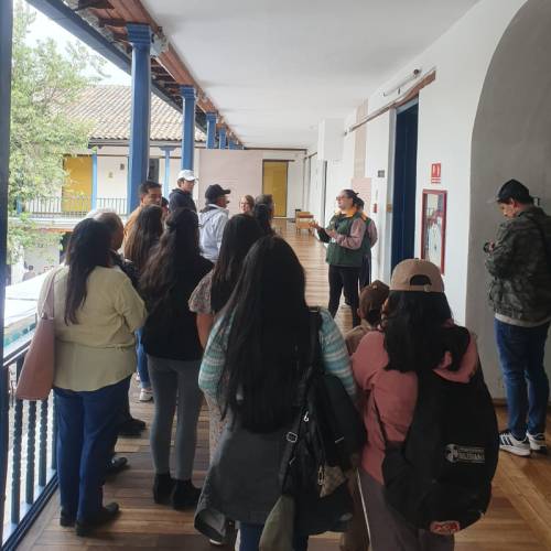 Memorias en diálogo, Recorridos mediados por la exhibición permanente